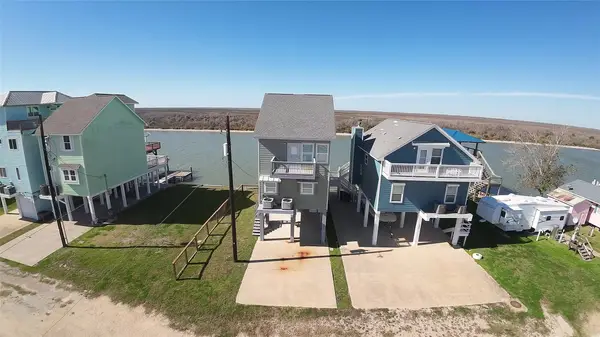 2918 Fm-2031, Matagorda, TX 77457