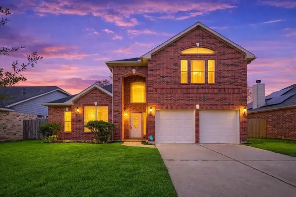 14914 W Bend Dr, Houston, TX 77082