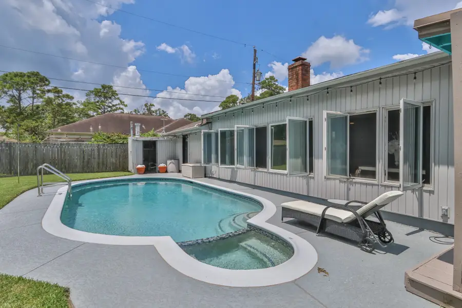 502 Wildwood Drive, Seabrook, TX 77586 - #2