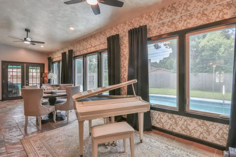 502 Wildwood Drive, Seabrook, TX 77586 - #3