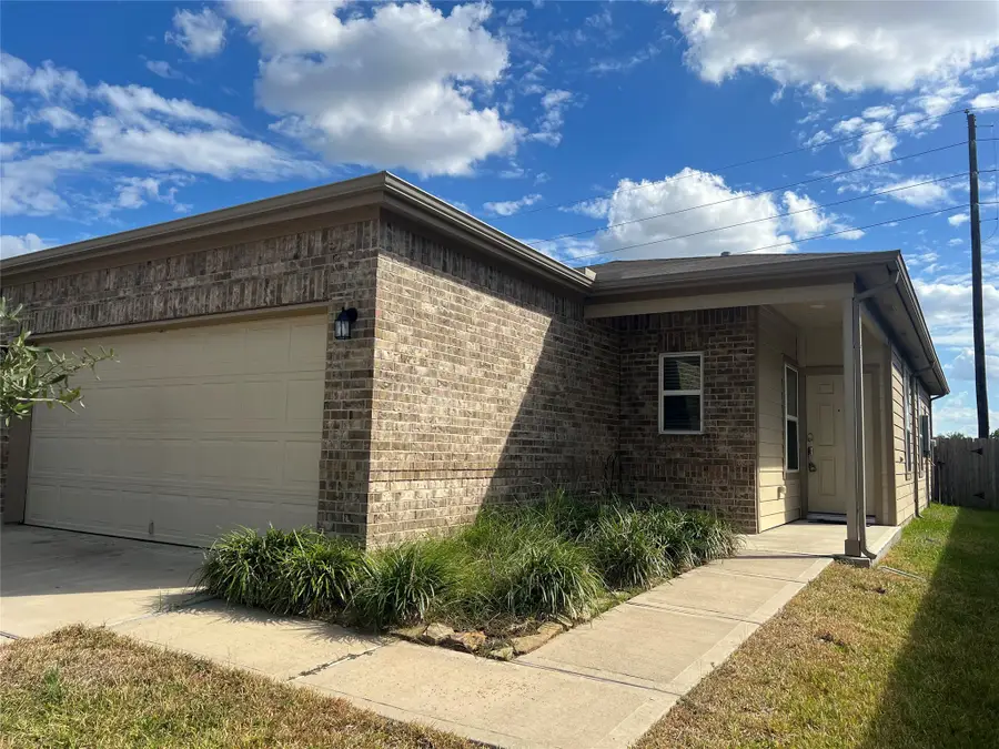 25723 Bottlebrush Sedge Street, Katy, TX 77493 - Image #2