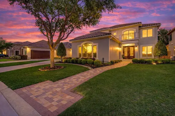 1907 Flower Garden Lane, Houston, TX 77077