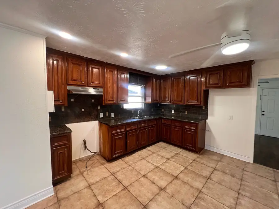 2146 Minnesota Street, Houston, TX 77034 - Image #3