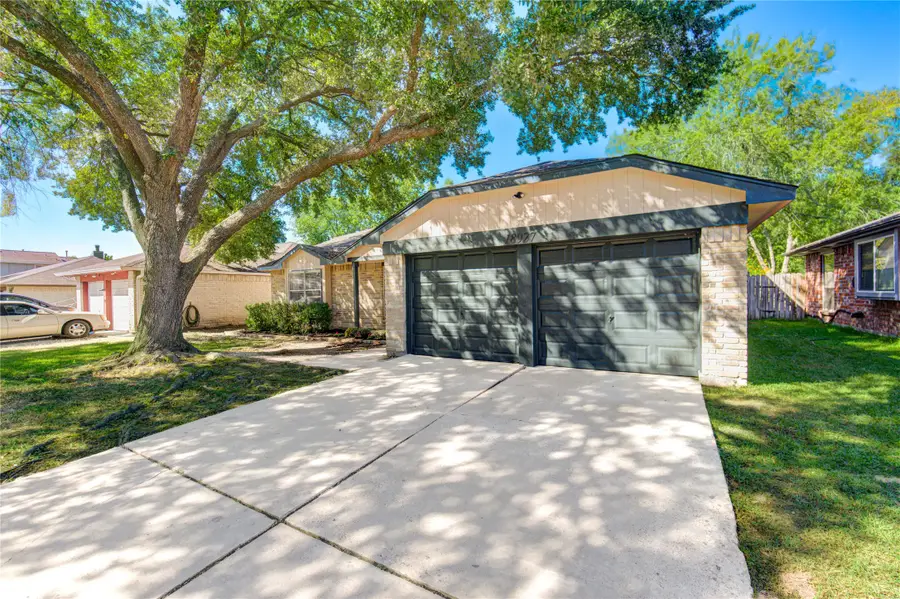 18927 Pine Trace Court, Humble, TX 77346 - Image #2