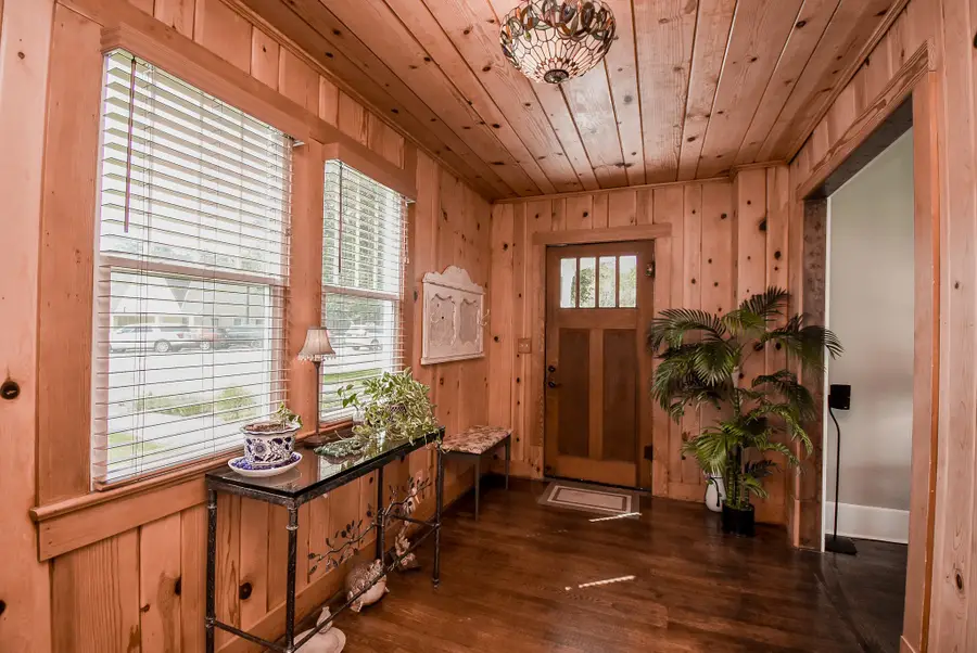 210 W Calhoun Street, El Campo, TX 77437 - #3