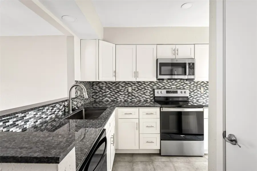 5000 Glenmont Drive, Houston, TX 77081 - #2