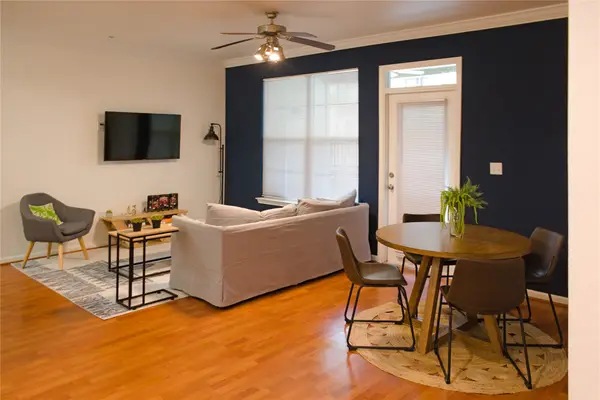 1711 Old Spanish Trail #104, Houston, TX 77054
