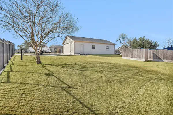 735 Moonwalk Street, Montgomery, TX 77356