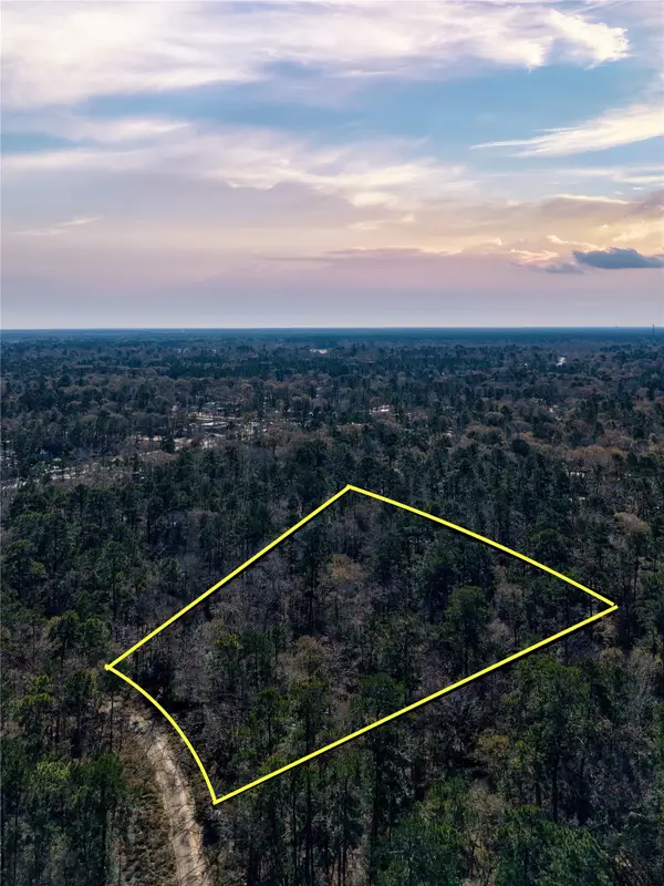 3018 Empire Cir, New Caney, TX 77357