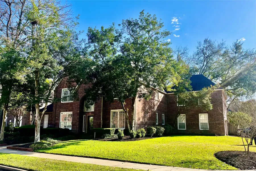 2015 Pecan Trail Drive, Richmond, TX 77406 - Image #2