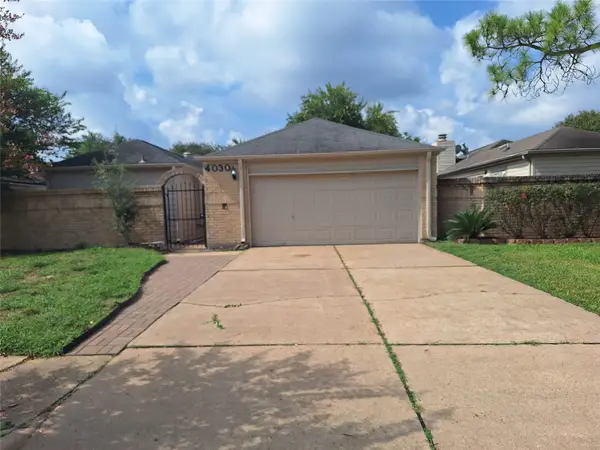 4030 Knoll Glen Drive, Houston, TX 77082