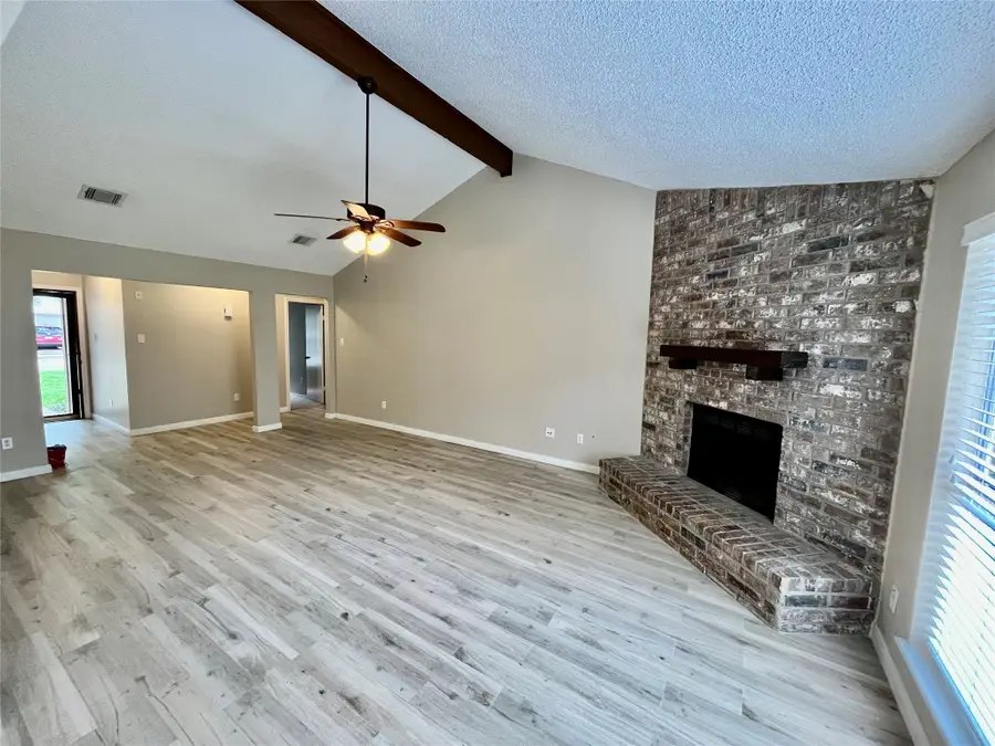 6 Leverwood Court, The Woodlands, TX 77381 - #3