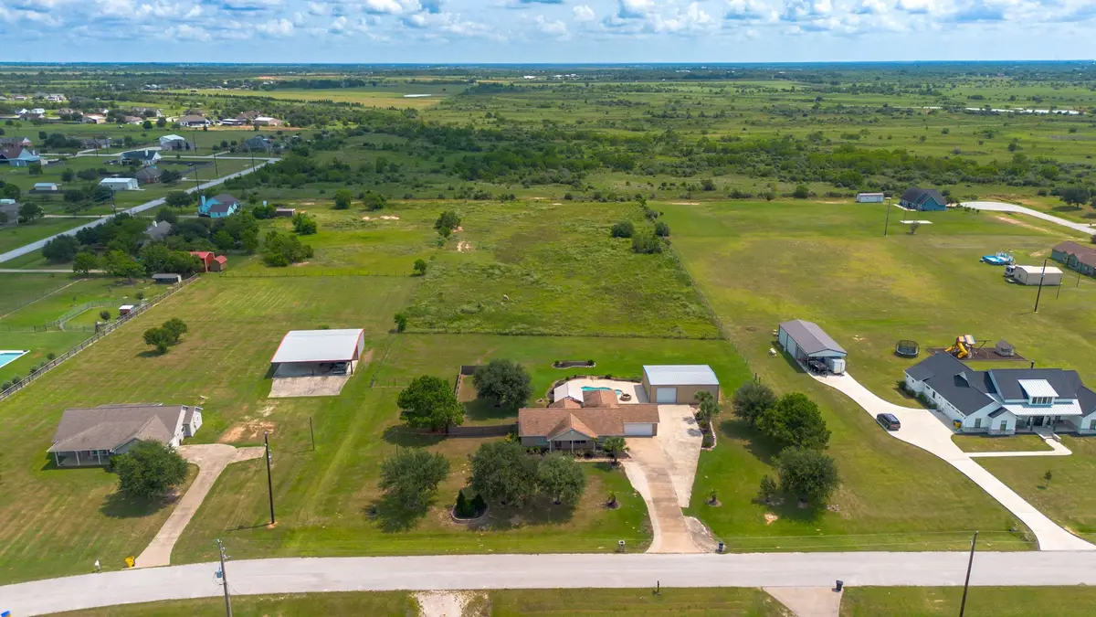 1812 Settlers Court Drive, Sealy, TX 77474 - Image #1