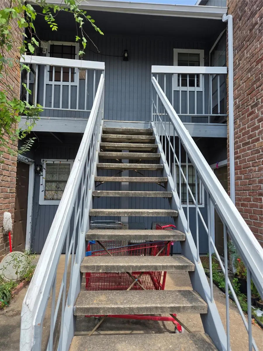 9550 Deering Drive #310, Houston, TX 77036 - Image #2