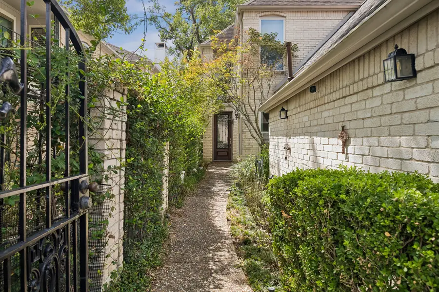 9517 Bayou Brook Street, Houston, TX 77063 - #2