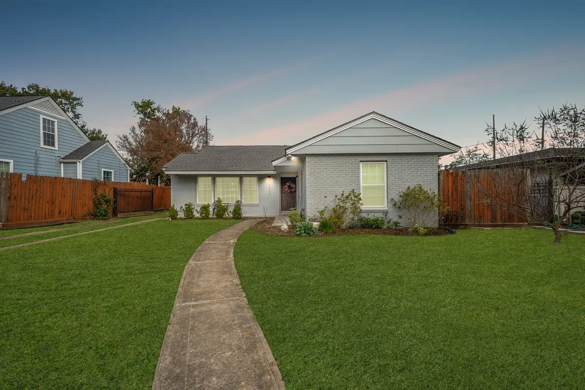 6449 Country Club Drive, Houston, TX 77023 - Image #1