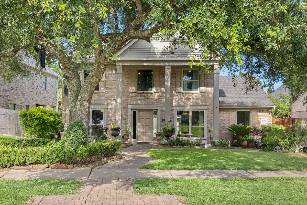 4134 Lakepointe Forest Drive, Seabrook, TX 77586 - #1