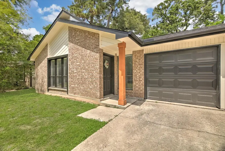 23 Summer Crest Circle, The Woodlands, TX 77381 - #2