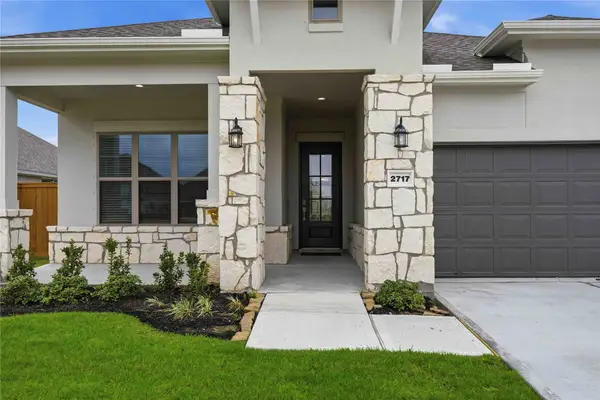 2717 Mackinac Bay Drive, La Marque, TX 77568