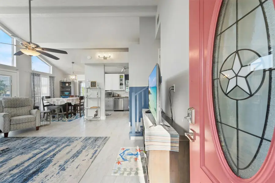 22513 Bay Point Drive, Galveston, TX 77554 - Image #3