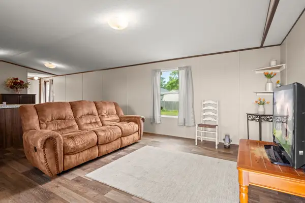 523 Fairfax Lane Lane, Conroe, TX 77303