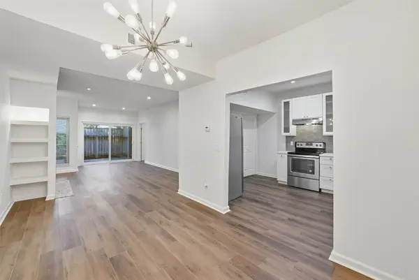 2100 Tanglewilde Street #625, Houston, TX 77063