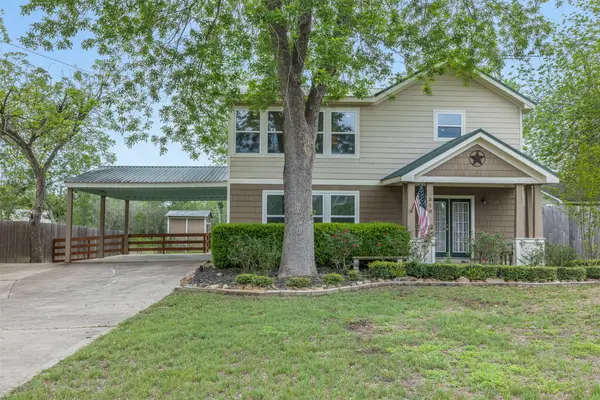 310 E Main Street, Fayetteville, TX 78940