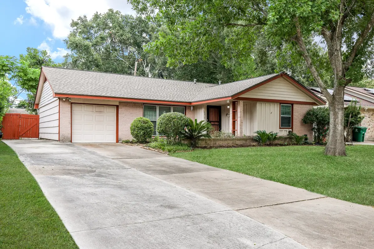 6834 Hendon Lane, Houston, TX 77074 - #1