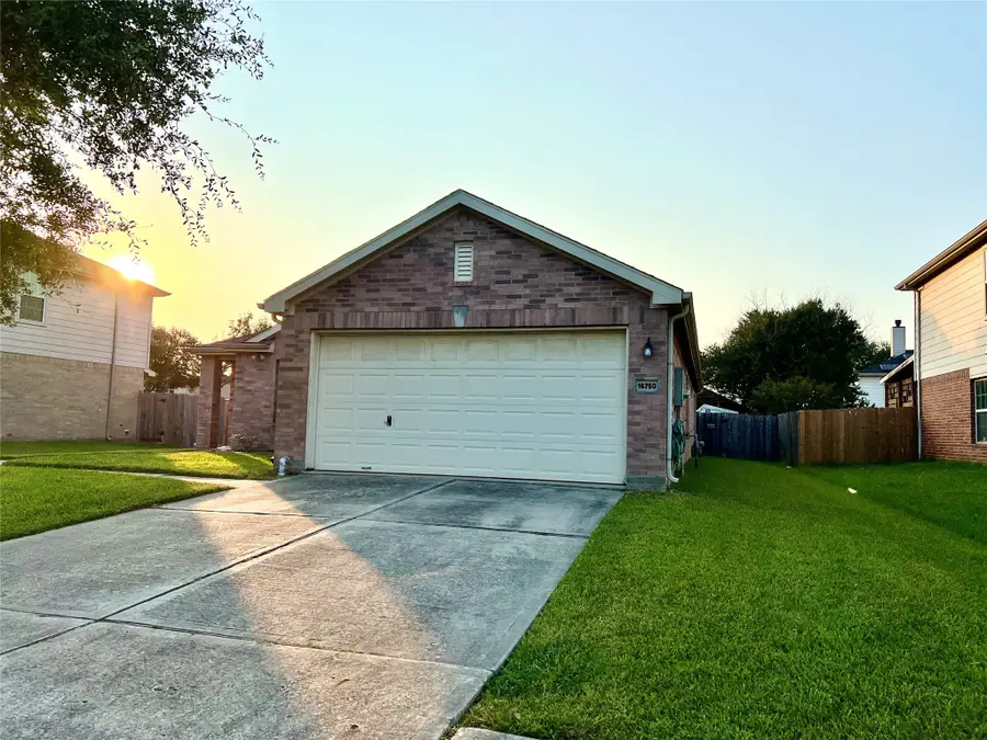 16750 Bending Creek Lane, Friendswood, TX 77546 - #3