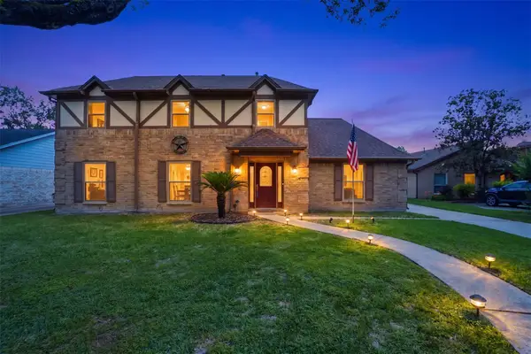 10327 Summerhill Drive, Houston, TX 77070