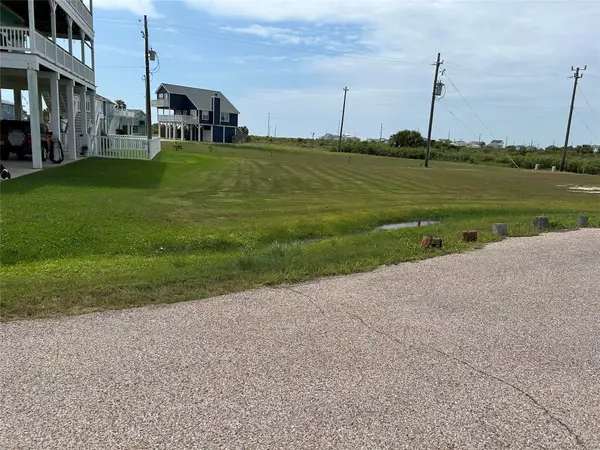 23191 Camino Street, Galveston, TX 77554