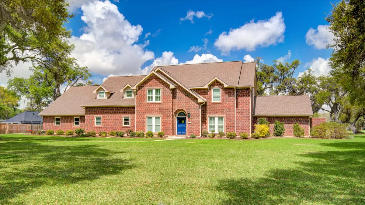 212 Teakwood Street, Lake Jackson, TX 77566 - #1