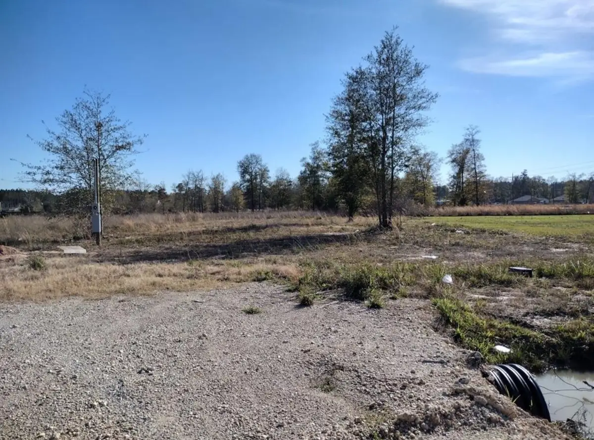 214 County Road 3556, Cleveland, TX 77327 - #1