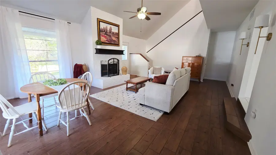 3004 Glen Court, Huntsville, TX 77340 - Image #3