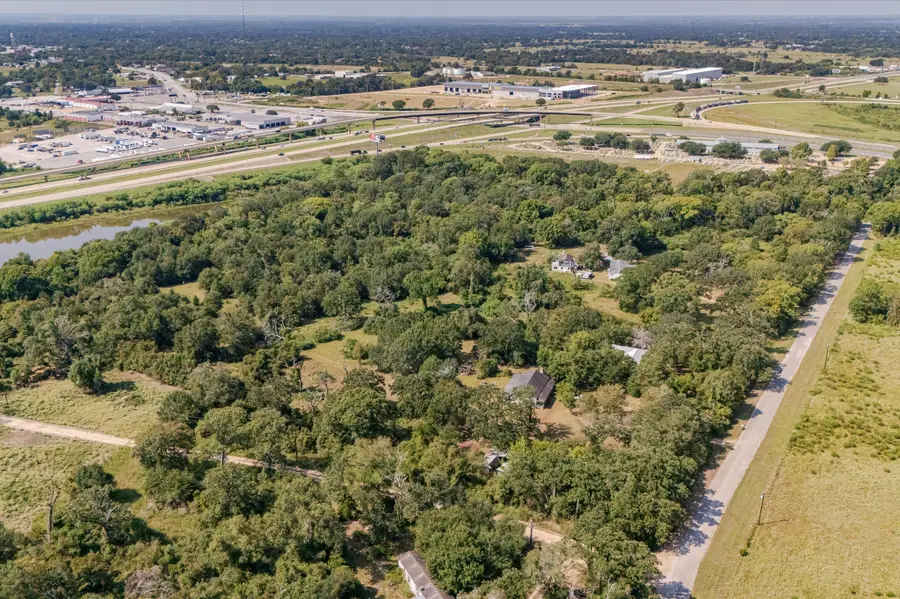 42109 Blumberg Road, Hempstead, TX 77445 - Image #2