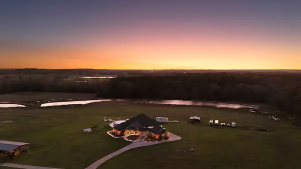 260 S Moody Lane, Cleveland, TX 77328