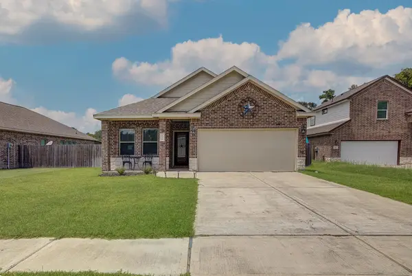 320 Carlos Leal Drive, Dayton, TX 77535