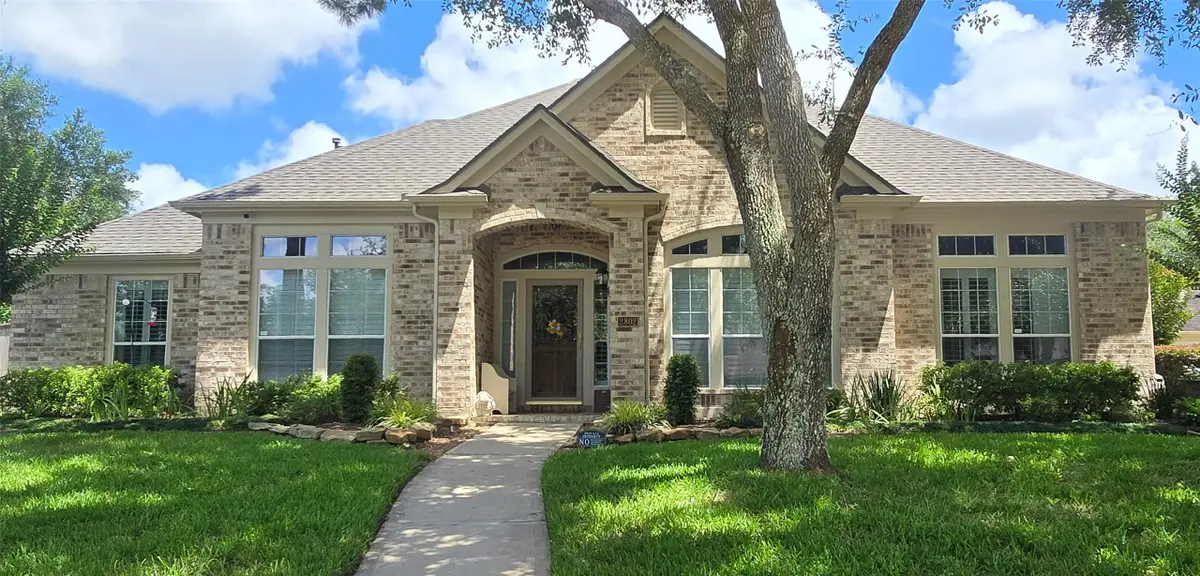 2802 Harvest Hill Drive, Friendswood, TX 77546 - #1