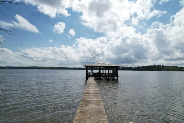 202 Tipperary Drive, Milam, TX 75959