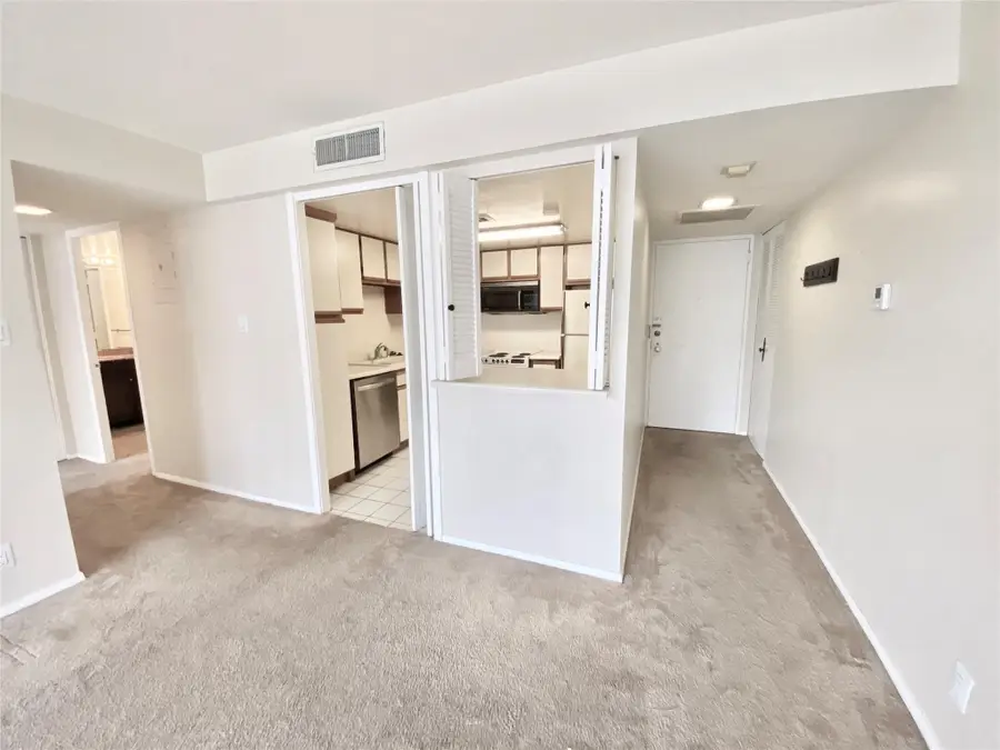 2016 Main Street #1403, Houston, TX 77002 - Image #2