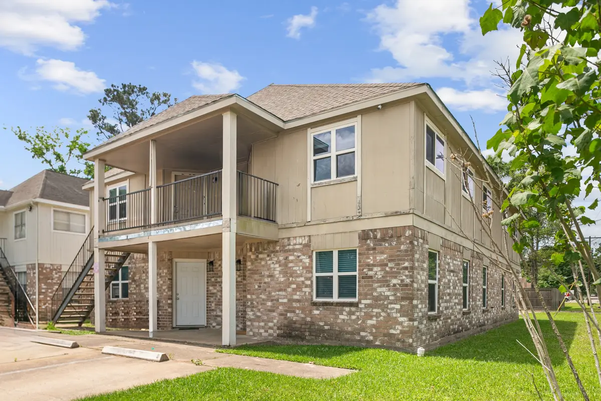700 Lyle West Avenue #B, Cleveland, TX 77327 - #1