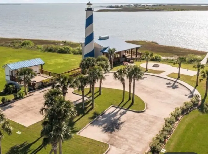 3308 Camp Hulen Drive, Palacios, TX 77465 - Image #3