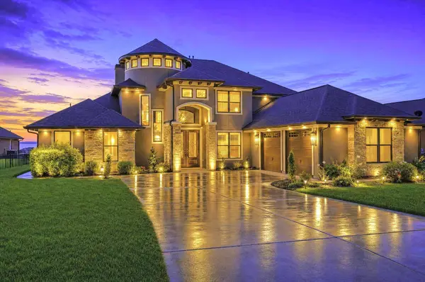 127 Bridgewater, Onalaska, TX 77360