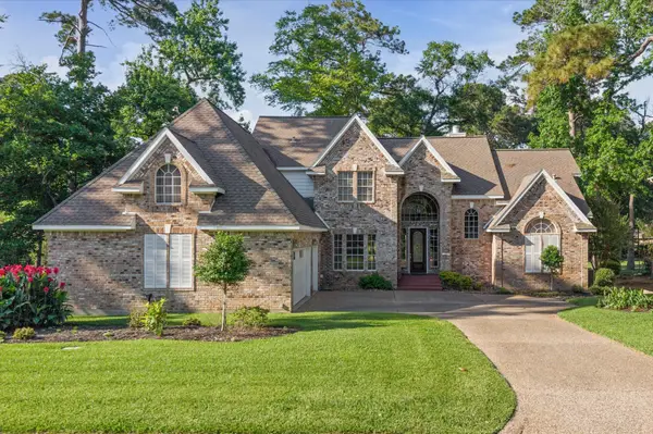 3134 Lake Island Drive, Montgomery, TX 77356