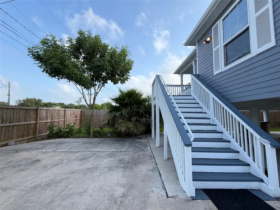 1130 10th Street, Dickinson, TX 77539 - #3