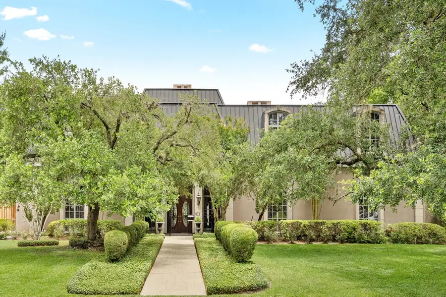 903 Rocky River Road, Houston, TX 77056 - Image #2