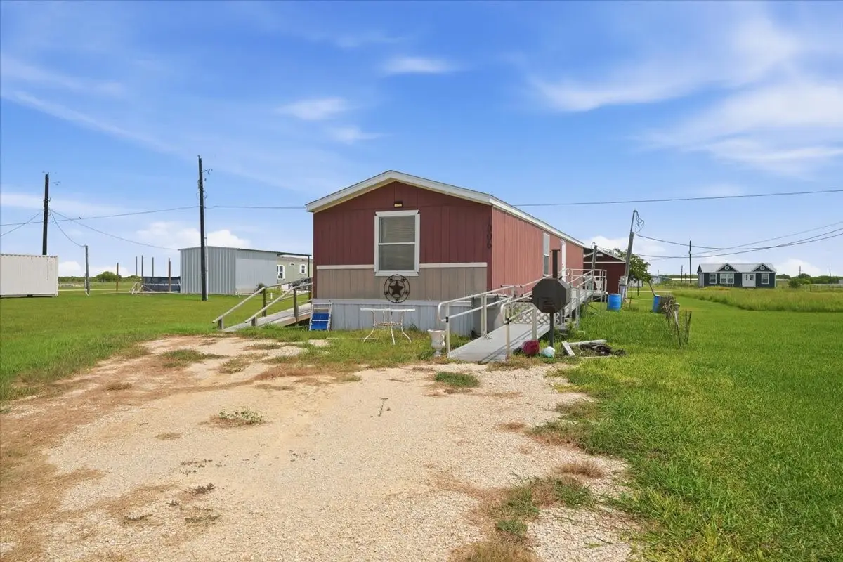 1006 W Toledo Street, Seadrift, TX 77983 - #1