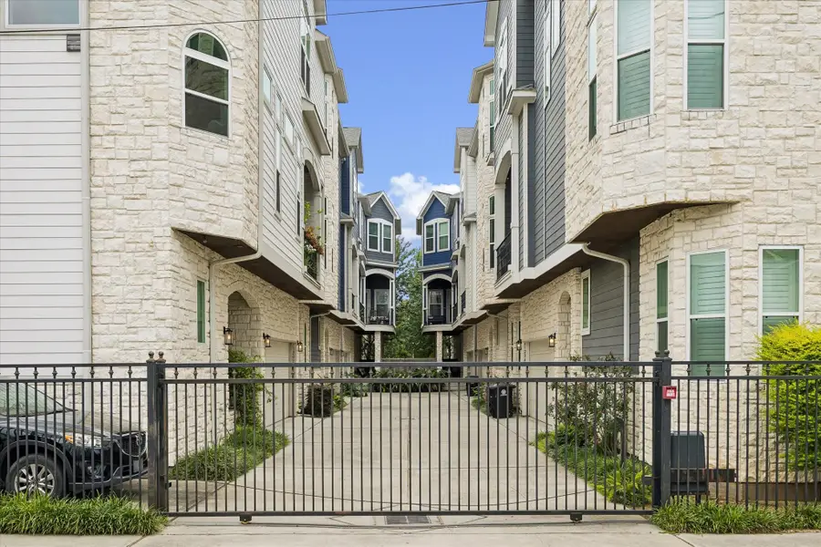 1202 W 16th Street #C, Houston, TX 77008 - #2