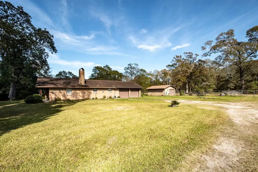 10488 Fostoria Road, Cleveland, TX 77328 - Image #2