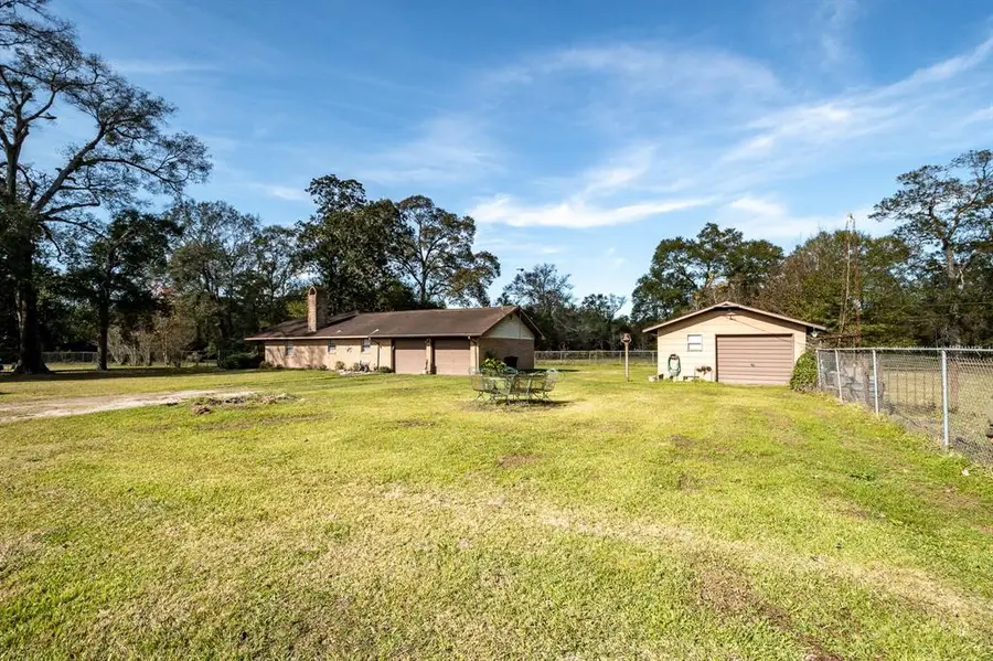 10488 Fostoria Road, Cleveland, TX 77328 - Image #3